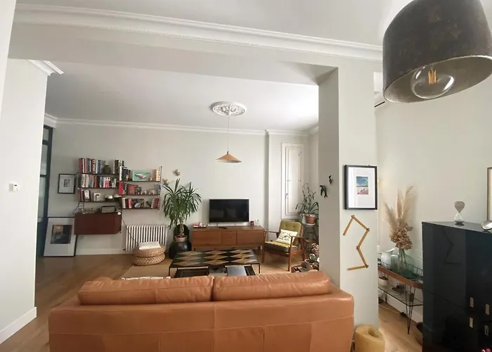 Housingcoruna Maria Pita *