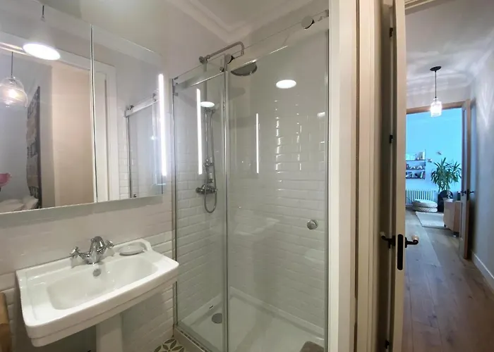 Housingcoruna Maria Pita * A Coruna