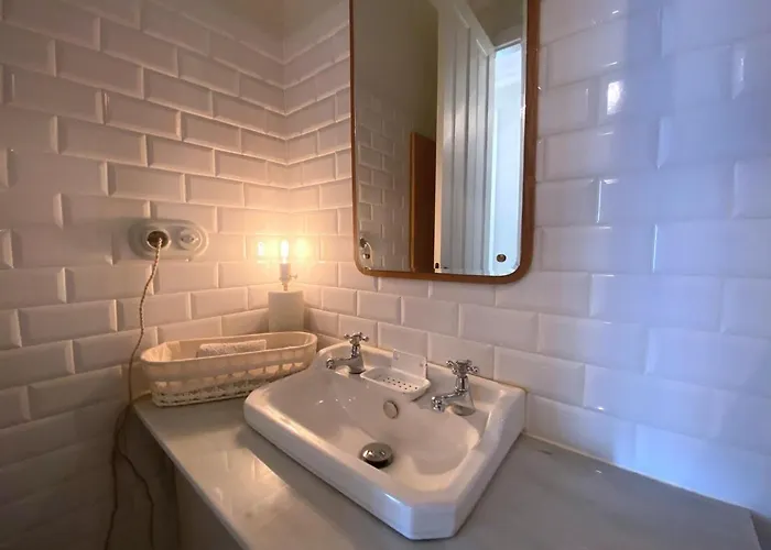 Housingcoruna Maria Pita * A Coruna